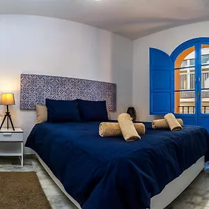  Apartment Center